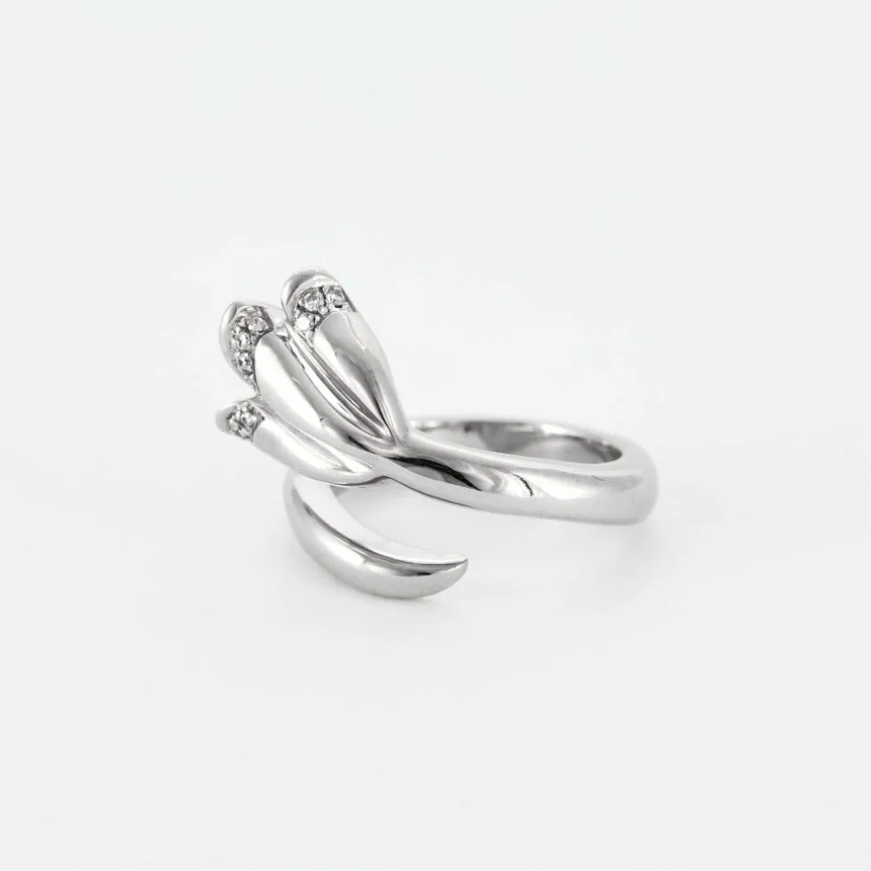 PIAGET - Bague "clochette" en or blanc, platine et diamants