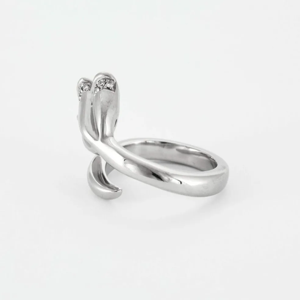 PIAGET - Bague "clochette" en or blanc, platine et diamants