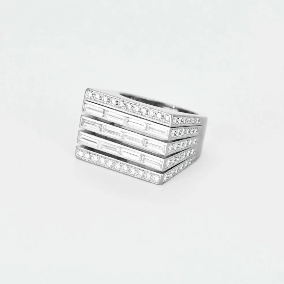 PIAGET - Freedom- Bague en or blanc et diamants
