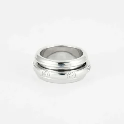 PIAGET - Large Bague Possession 7 Diamants sertis sur or blanc