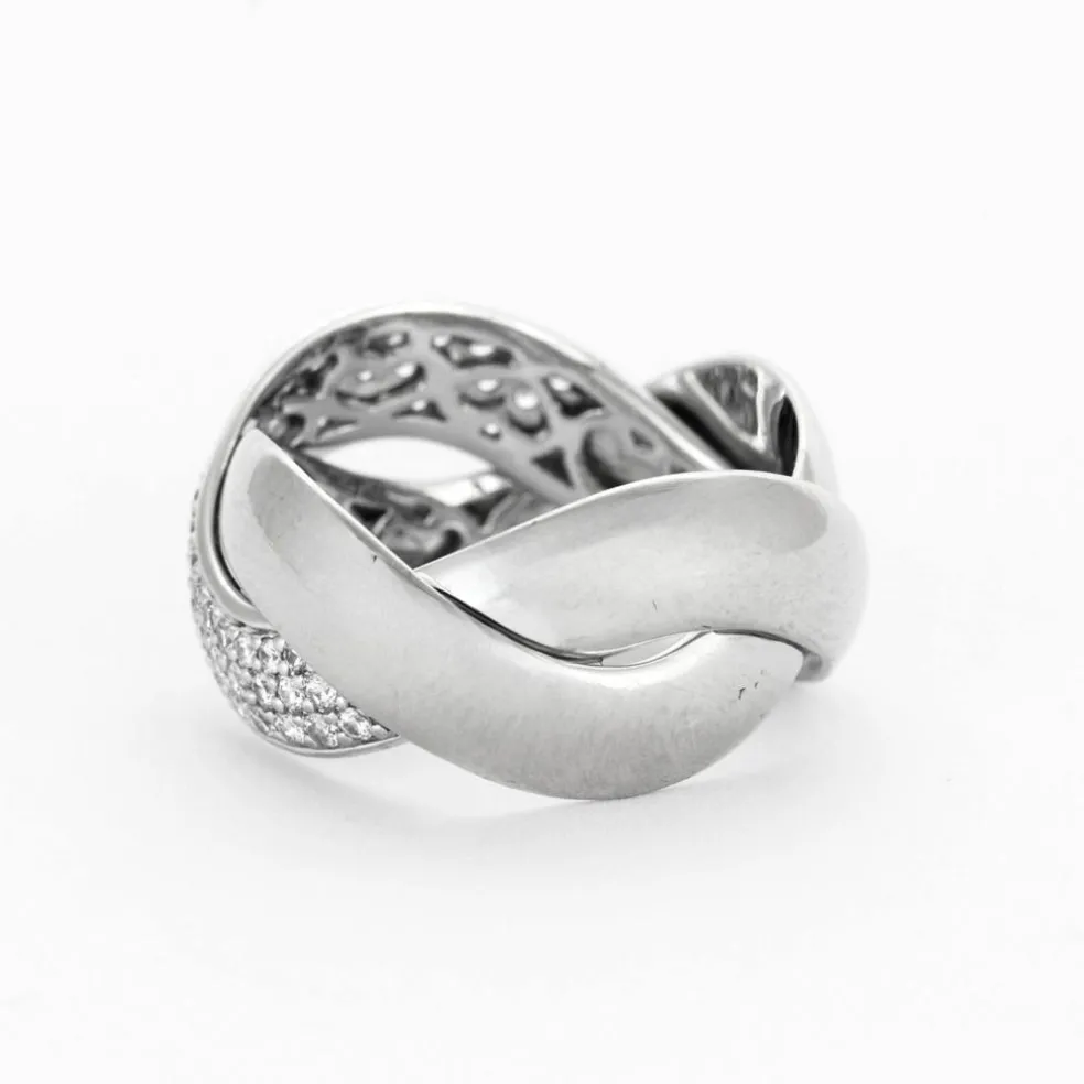 POIRAY - Tresse - Bague en or gris et diamants
