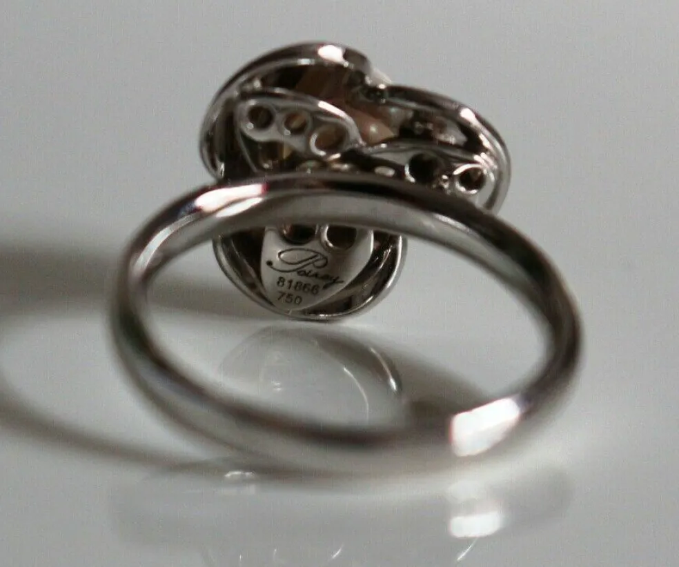 POIRAY - Bague Trèfle Or blanc Perle Blanche