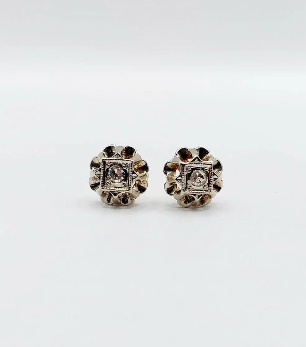 Puces d'oreilles Art Déco or jaune, diamant serti illusion (circa 1920)