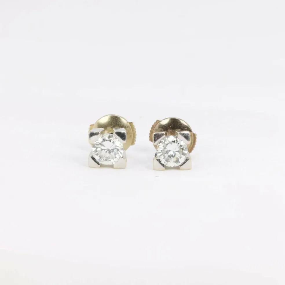 Puces d’oreilles diamants