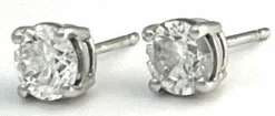 Puces d'oreilles diamants