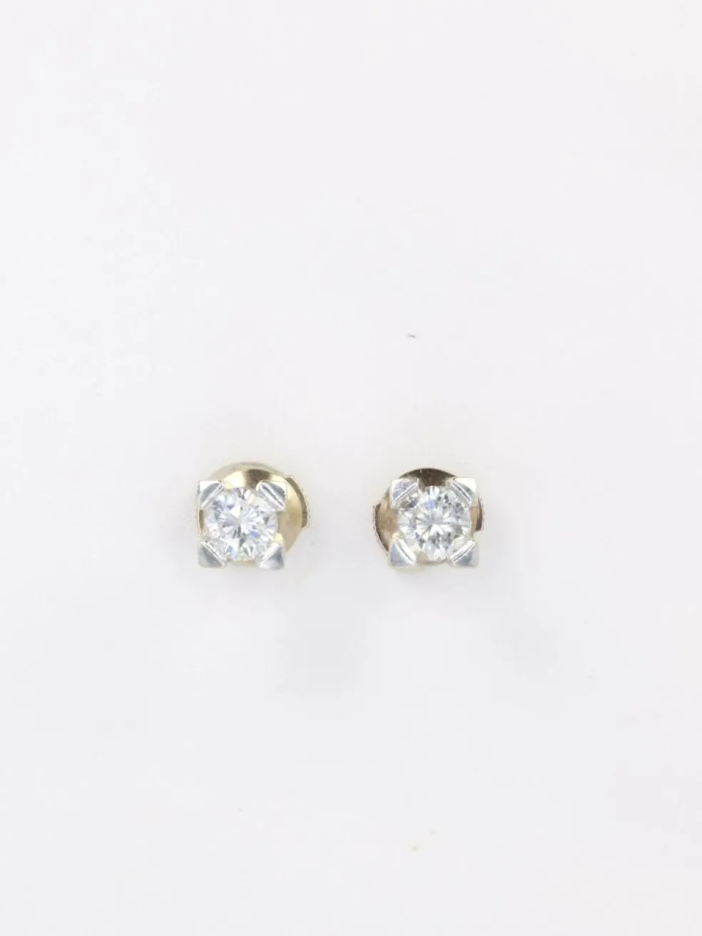 Puces d’oreilles diamants