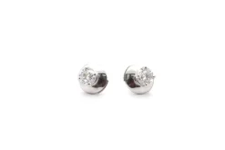 Puces d’oreilles diamants en or