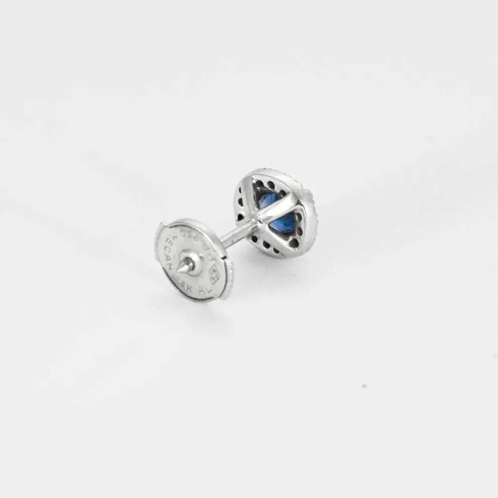Puces d'oreilles en or blanc saphir et diamants