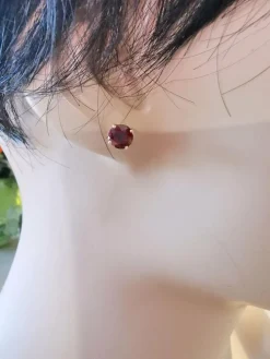 Puces d'oreilles Grenats Ø 6 mm