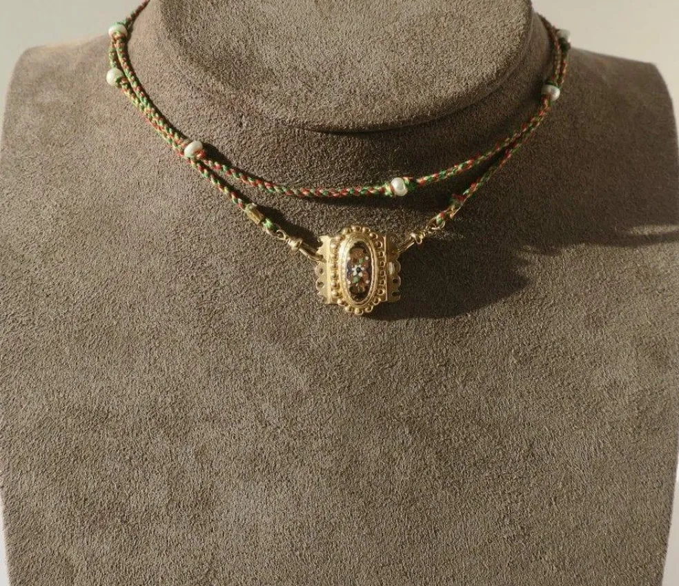Rare fermoir régional émail or rose XIXe