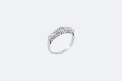 Rivière en or blanc avec diamants