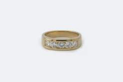 Rivière en or jaune avec diamants