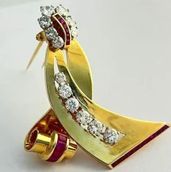 Rubis retro, broche ruban par Lackritz