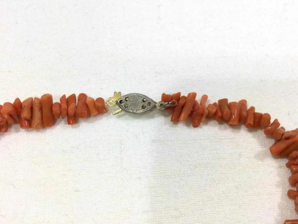 Sautoir En Corail Rouge
