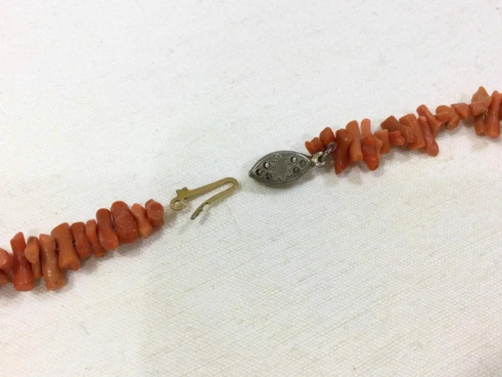Sautoir En Corail Rouge