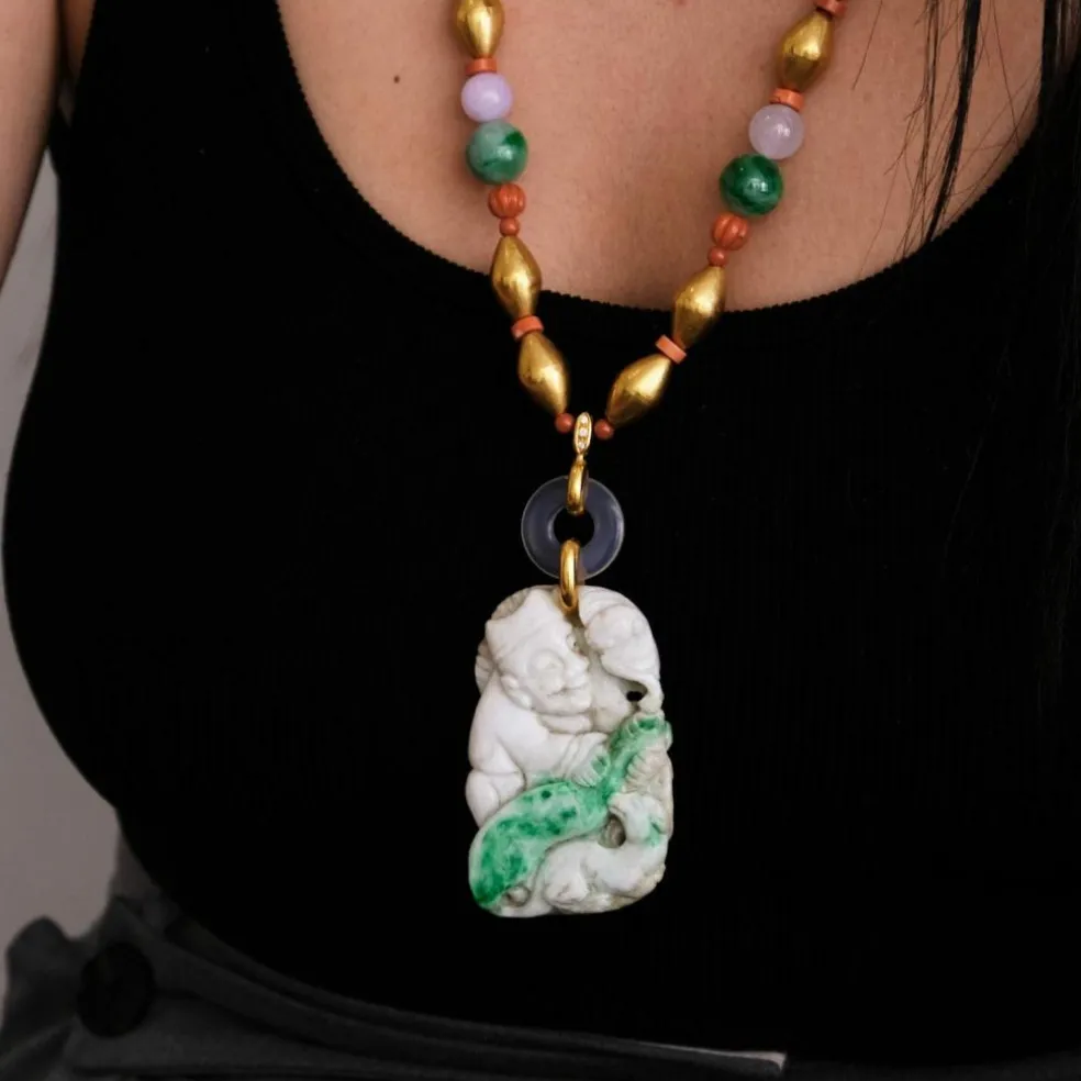 Sautoir en or corail et jade