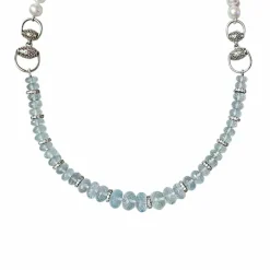 Sautoir en perles naturelles et topazes bleues