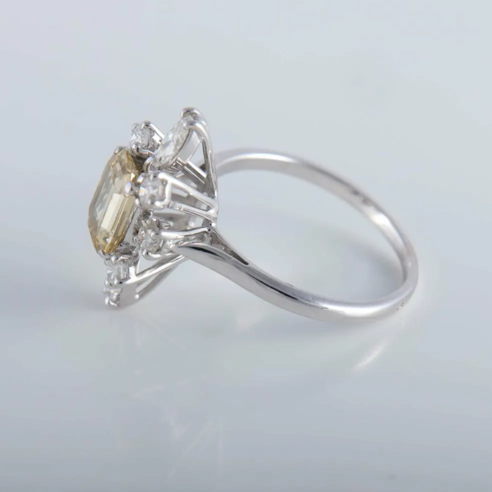 Solitaire diamant couleur naturelle