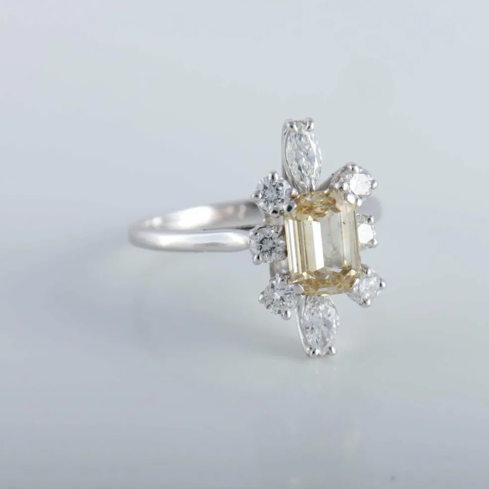 Solitaire diamant couleur naturelle