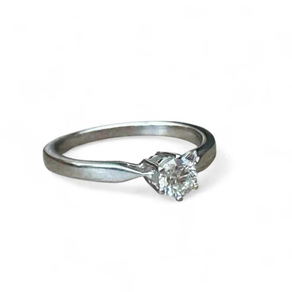 Solitaire Diamant et Or blanc
