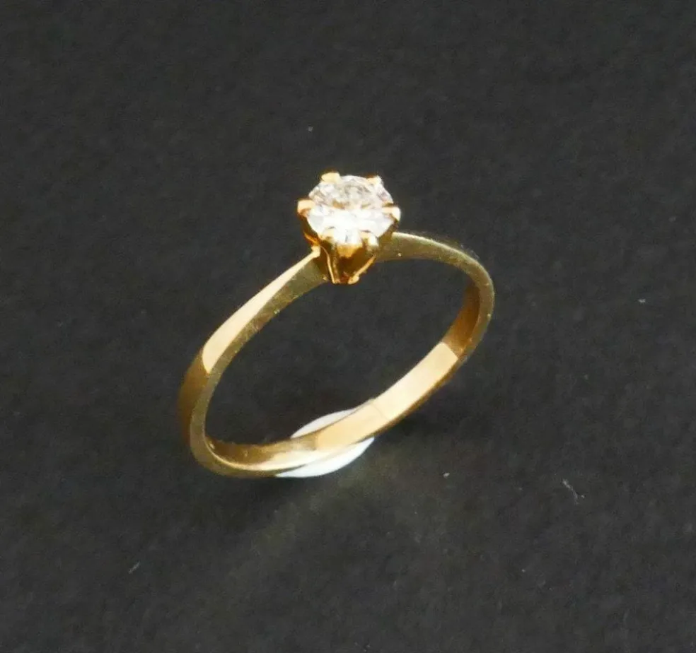 Solitaire diamant, or jaune