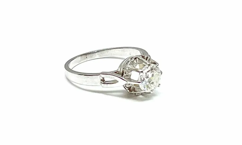 Solitaire en diamant sur monture or blanc et platine