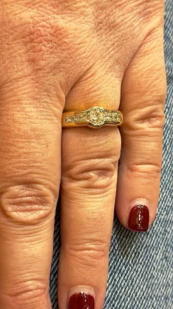 Solitaire en diamants serti clos or jaune
