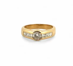 Solitaire en diamants serti clos or jaune