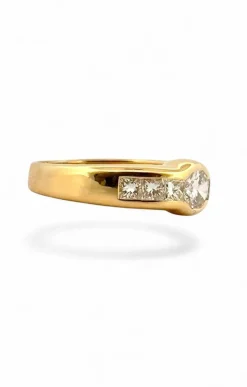 Solitaire en diamants serti clos or jaune