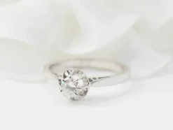 Solitaire en or blanc et diamant 0,23ct