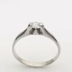 Solitaire en or blanc et Diamant