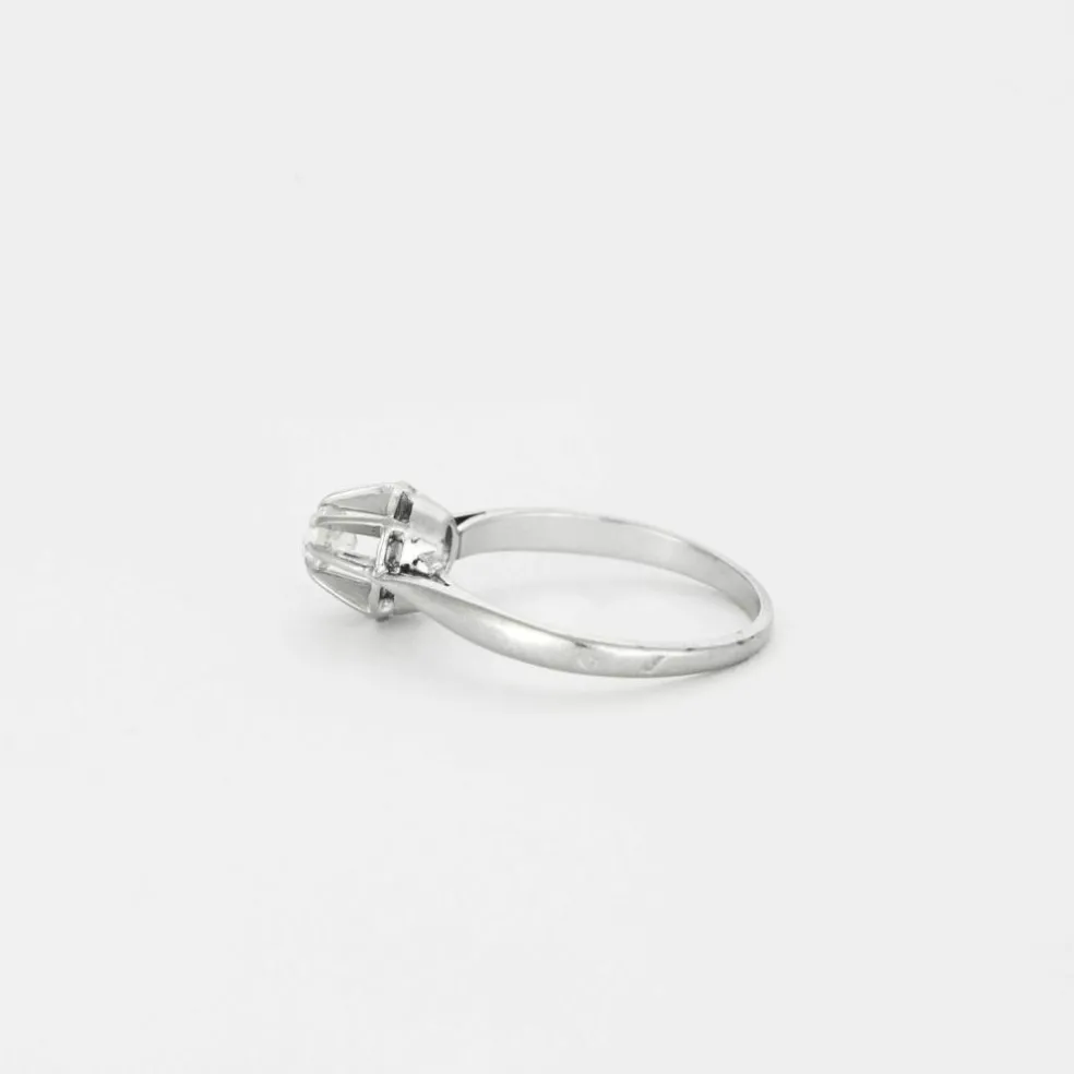 Solitaire en or gris