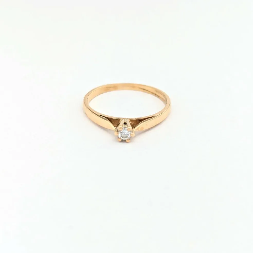 Solitaire en or jaune et diamant