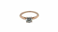 Solitaire en or rose serti d'un diamant
