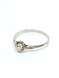 Solitaire en platine et diamants