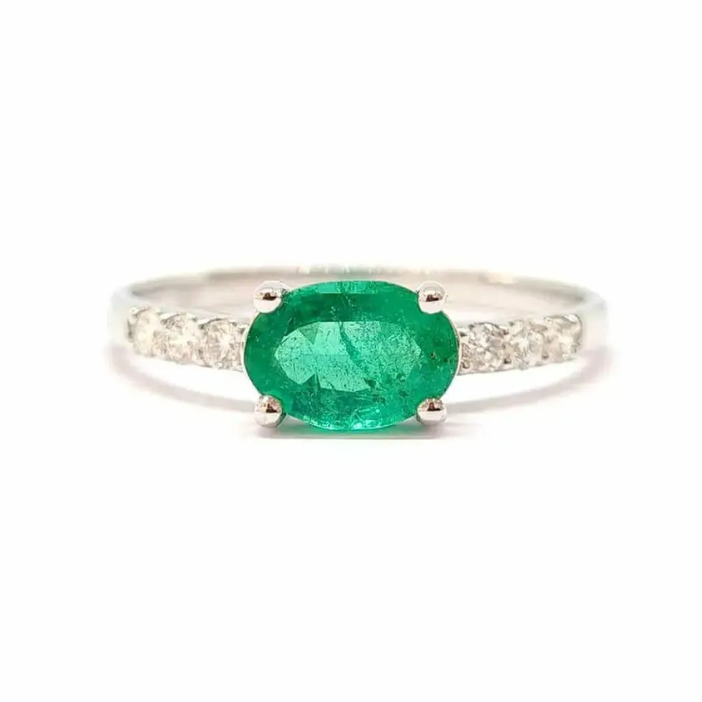 Solitaire émeraude diamants or blanc 18 carats