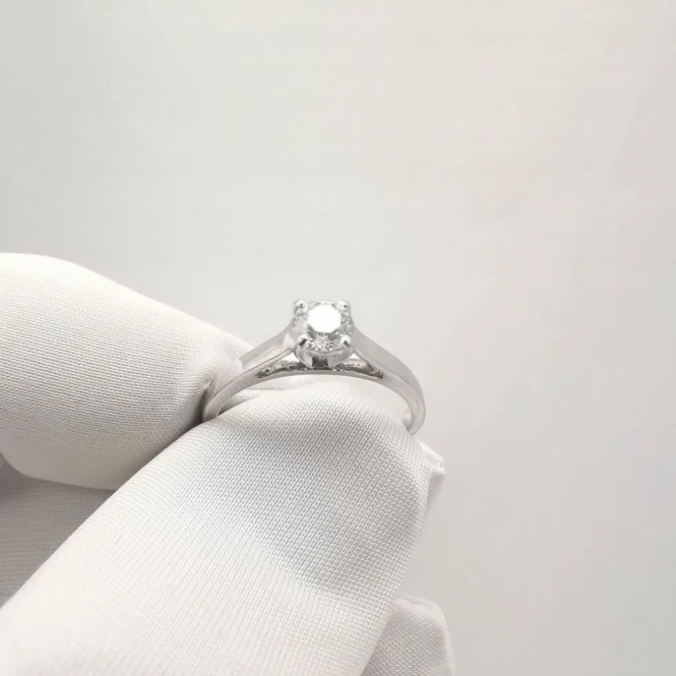 Solitaire or et diamant 0.40 ct