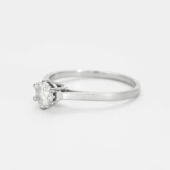 Solitaire or gris