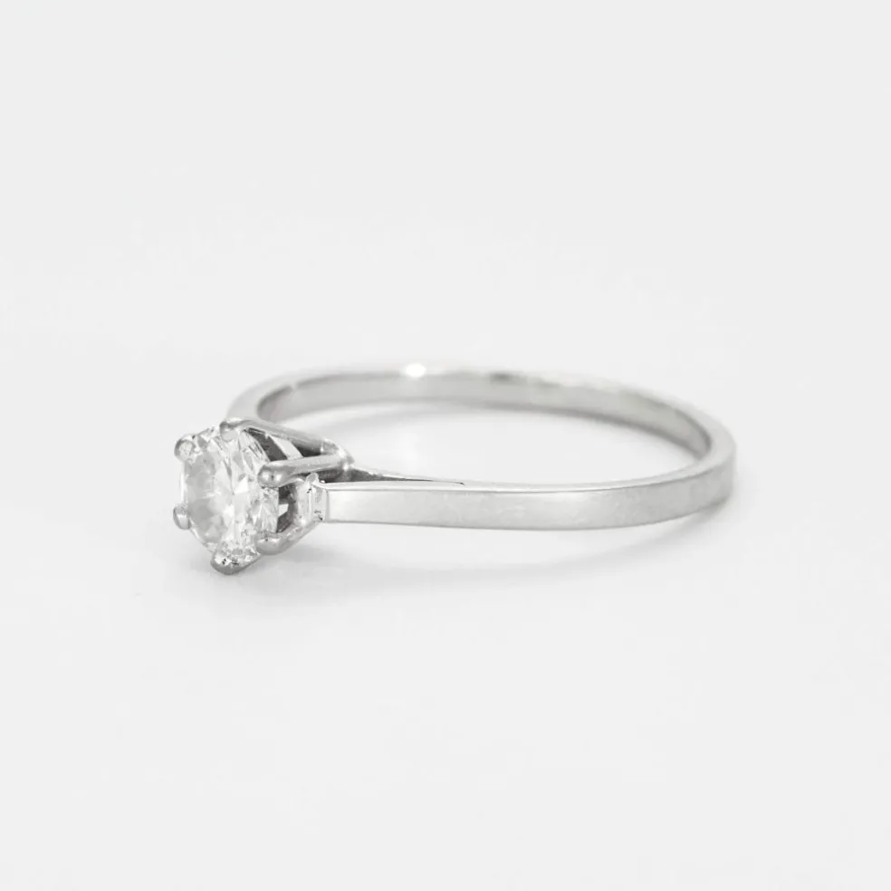 Solitaire or gris
