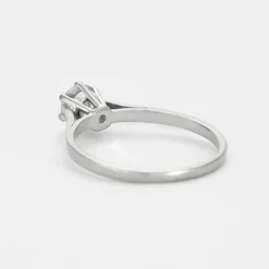 Solitaire or gris