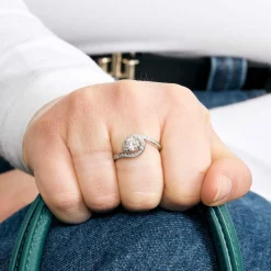 Solitaire or gris et diamants