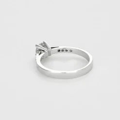 Solitaire or gris et diamants