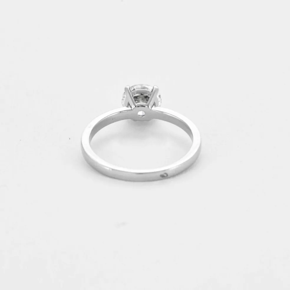 Solitaire or gris et diamant 1.10ct, F, VVS2