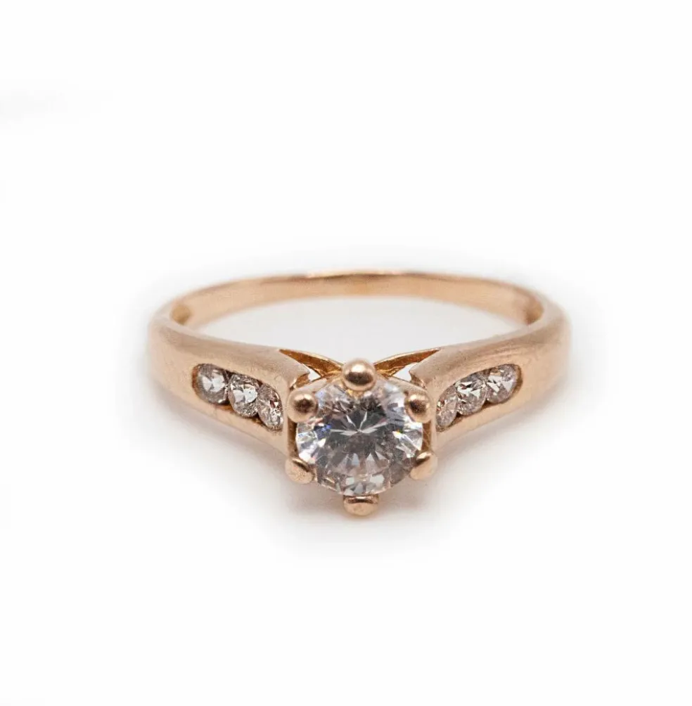 Solitaire or jaune diamants