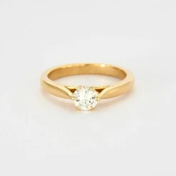 Solitaire or jaune diamants