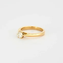 Solitaire or jaune diamants