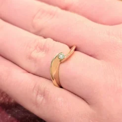 Solitaire or jaune et diamant
