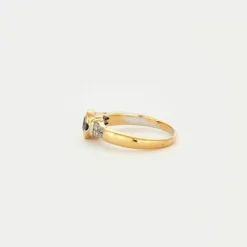 Solitaire or jaune et diamants