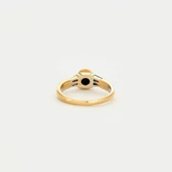 Solitaire or jaune et diamants