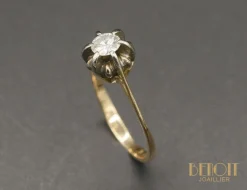 Solitaire or rose diamant